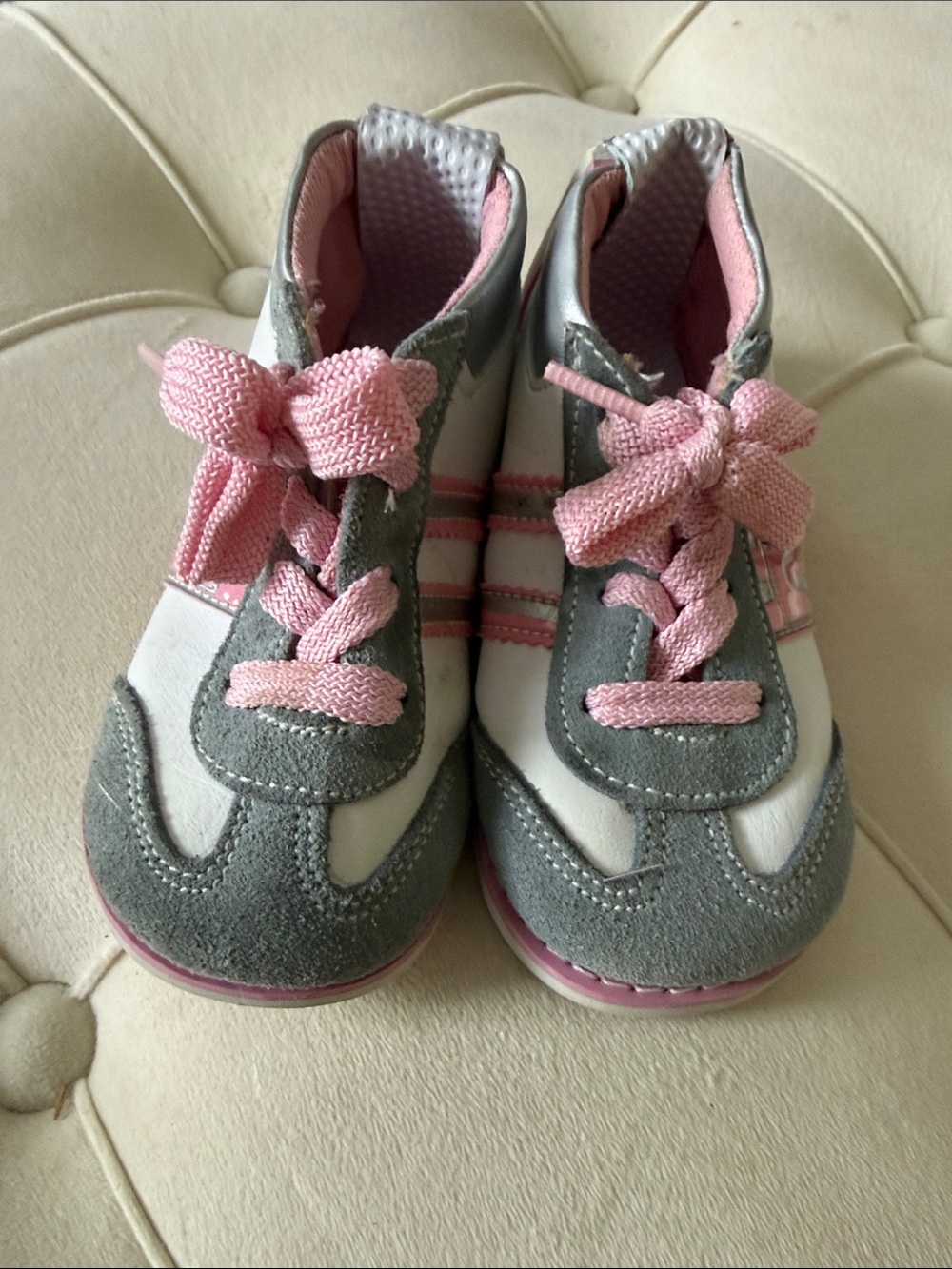 Girls' Grey and Pink Lightweight Kids Sneakers